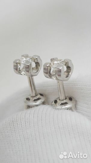 Золотые серьги с бриллиантами 585/1.2 гр