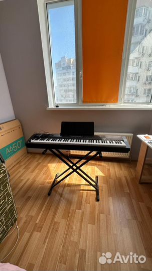 Цифровое пианино casio. Почти новое
