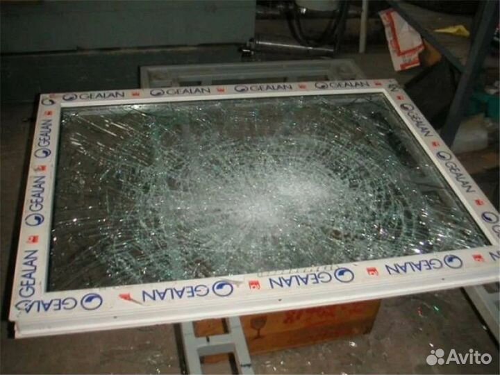 Бронирование окон плëнкой от осколков стекла