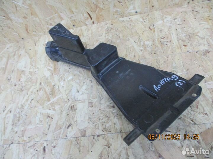 Воздухозаборник воздушного фильтра Лансер 9