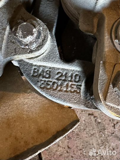 Кулак суппорт диск сборе правый Лада Гранта 2020