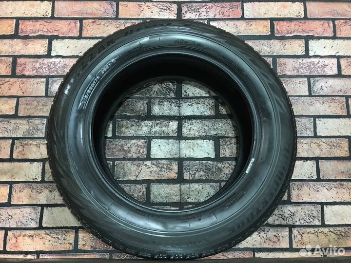 Bridgestone Blizzak Revo GZ 215/60 R17 98S