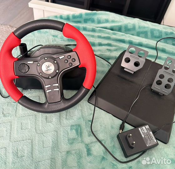 Игровой руль logitech