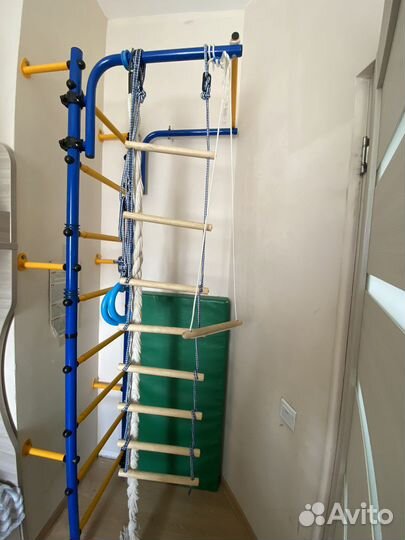 Шведская стенка с турником