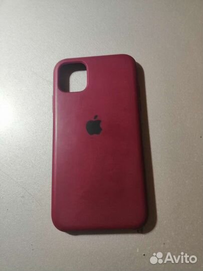Чехол на iPhone 11, оригинал