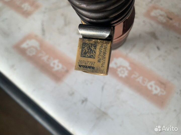 Насос-форсунка Volvo F12