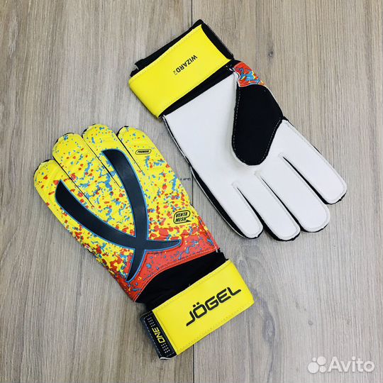 Вратарские перчатки Jogel