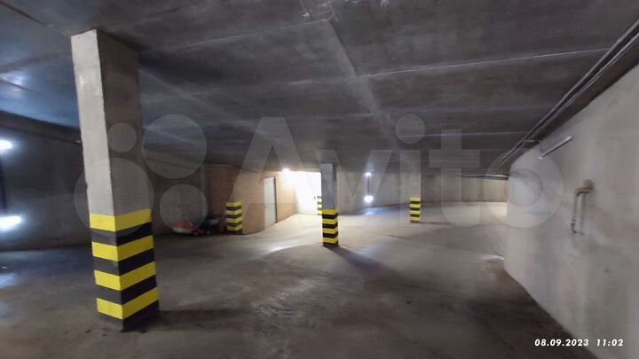 Машиноместо, 28 м²