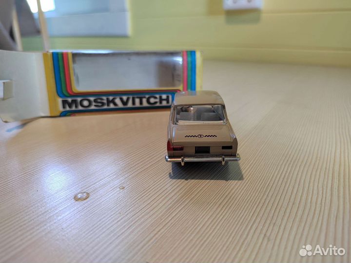 Модель автомобиля СССР Москвич 408