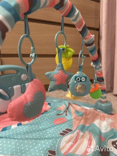 Детский коврик с пианино