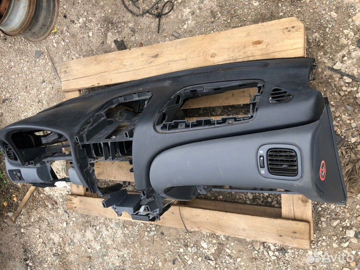 Торпедо Nissan Almera N16 1.8 2006