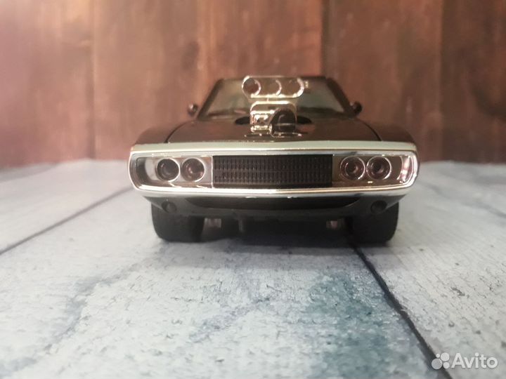 Модель автомобиля Dodge Charger 1970 1/24