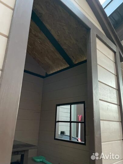 Детский игровой домик из дерева