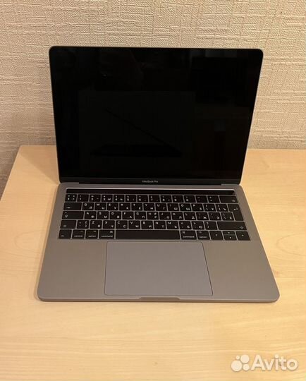 Apple MacBook Pro 13 2017 8 gb/515