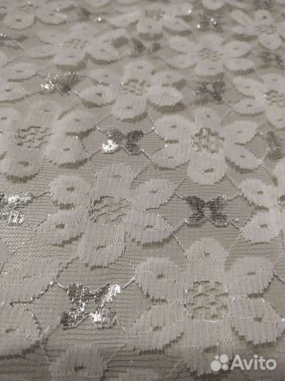 Ткань (гипюр белый, с люрексом)