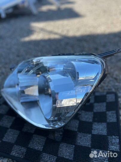 Фара левая Honda Cr-V RD7 K24A