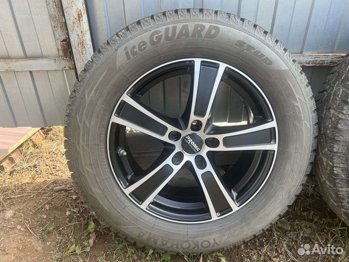 Зимние колеса на Toyota RAV4