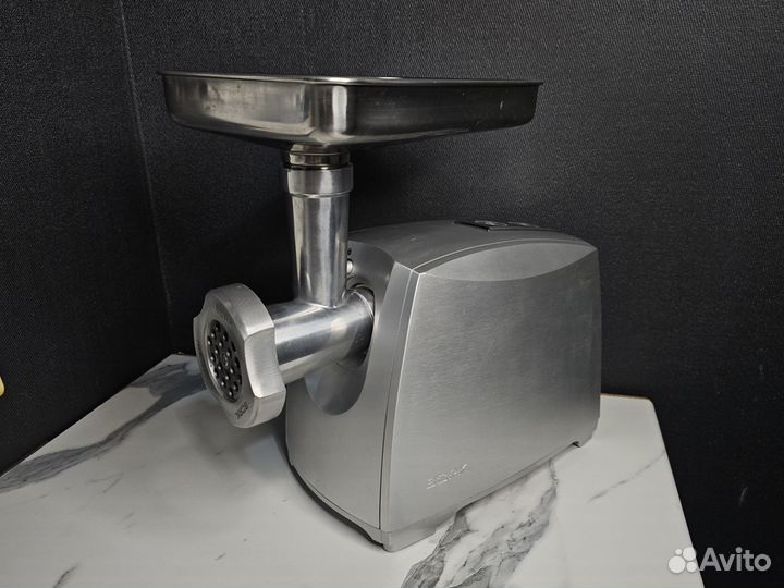 Электрическая мясорубка Bork M501