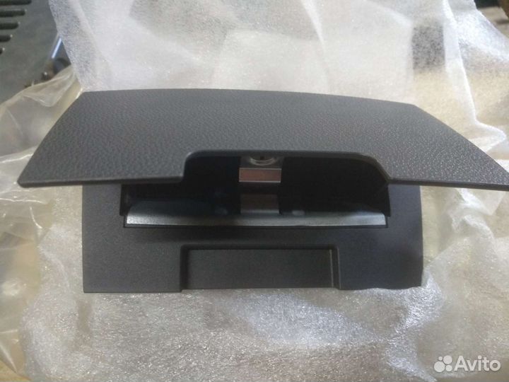 Пепельница Opel Zafira B