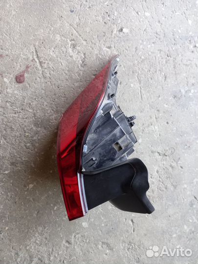 Фонарь наружный задний левый Volkswagen Tiguan 2