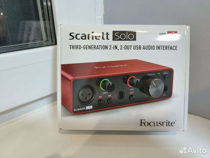 Внешняя аудиокарта focusrite scarlett solo 3rd gen