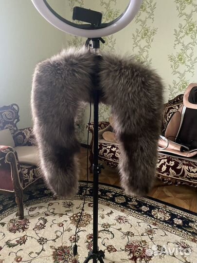 Меховой воротник чернобурка