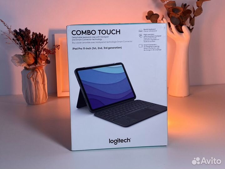 Logitech Combo Touch iPad Pro 11''
