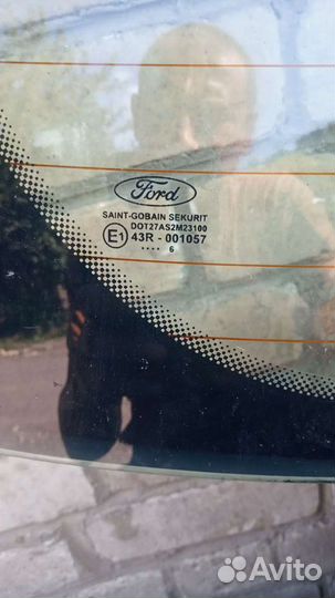 Заднее стекло на ford focus 2
