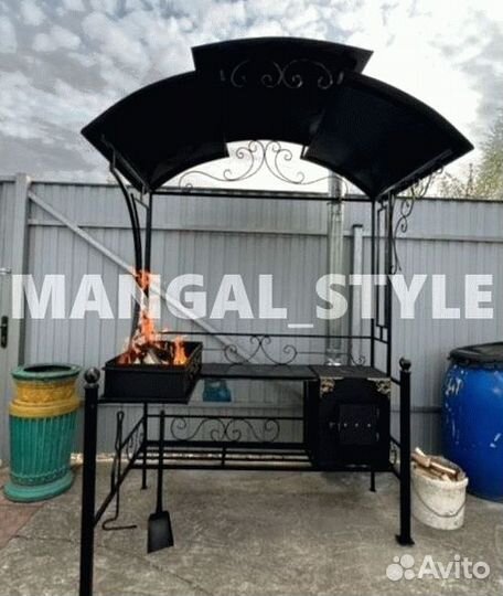 Мангал с крышей