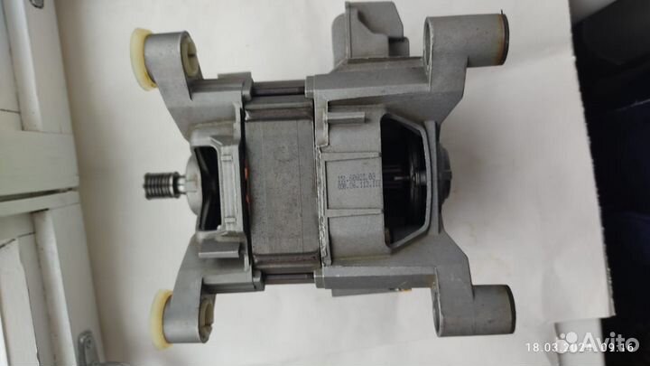 Мотор стиральной машины Bosch