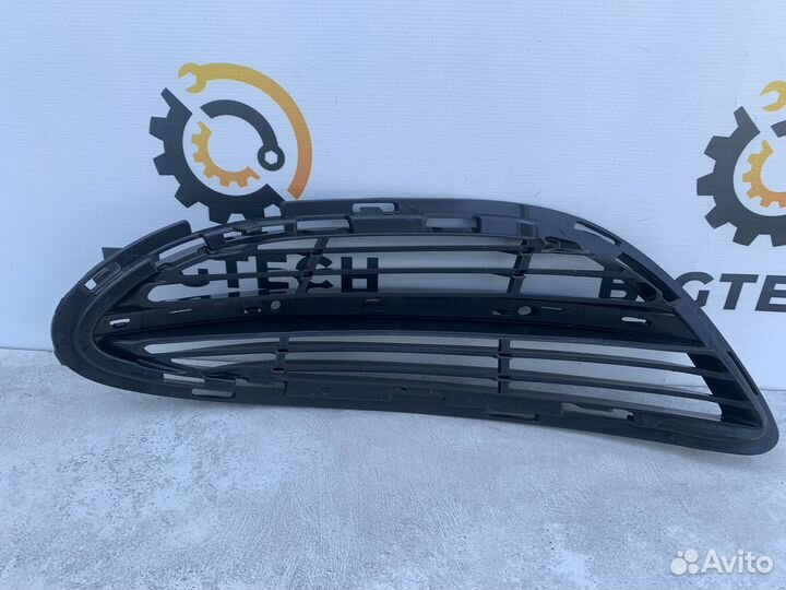 Решетка переднего бампера A2228850324