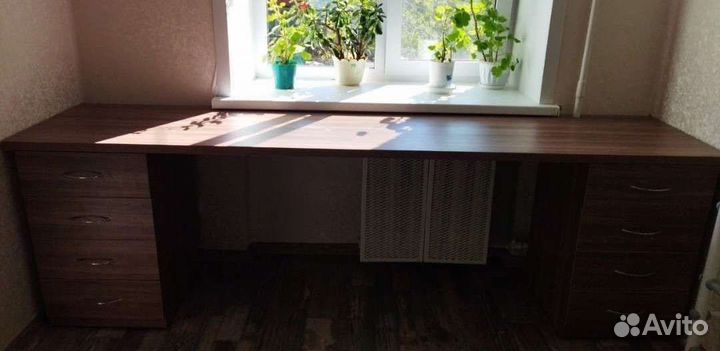 Стол компьютерный