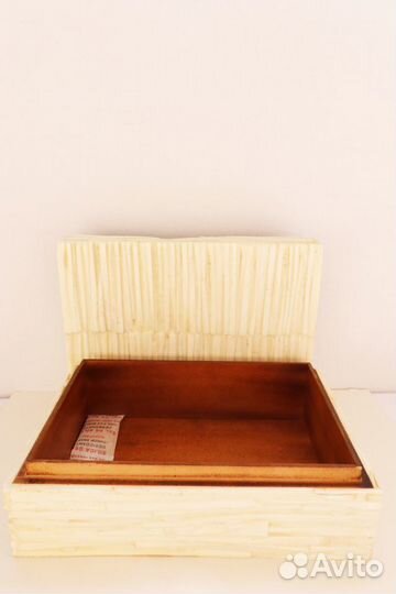 Шкатулка из кости 