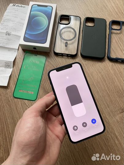 iPhone 12, 64 ГБ