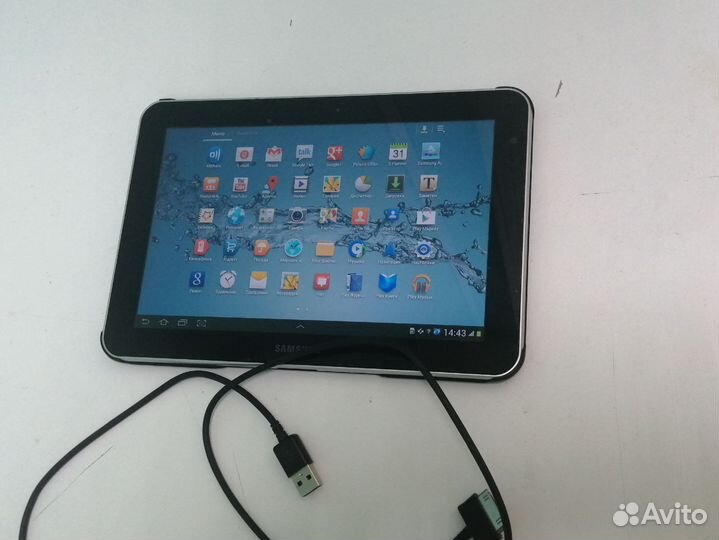 Планшет Samsung GT-P7300 Galaxy Tab 8.9 (16гб )