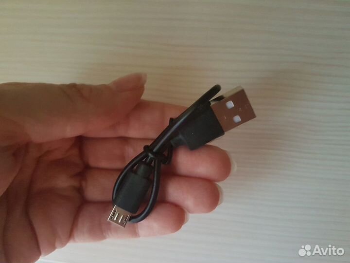 Беспроводные наушники новые