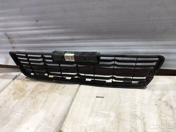 Решетка Toyota Hilux