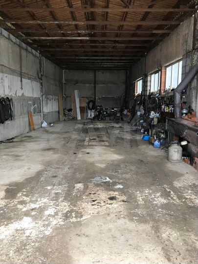 Гараж, > 30 м²