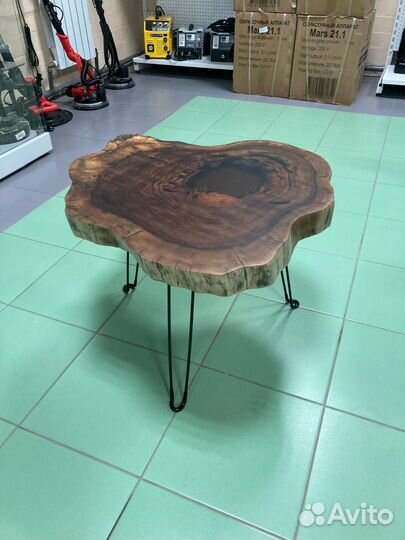 Журнальный столик