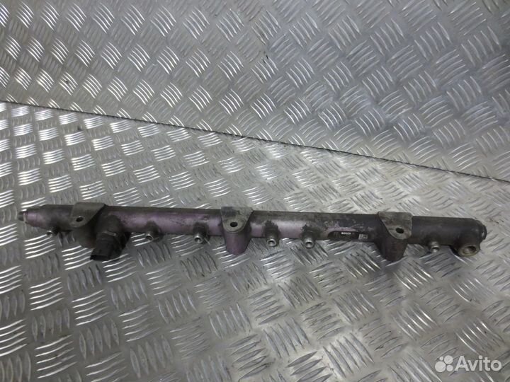 Топливно-распределительная рампа MAN 51103116082