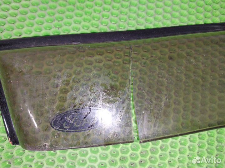 Ветровики комплект на Ford Explorer 4 U251