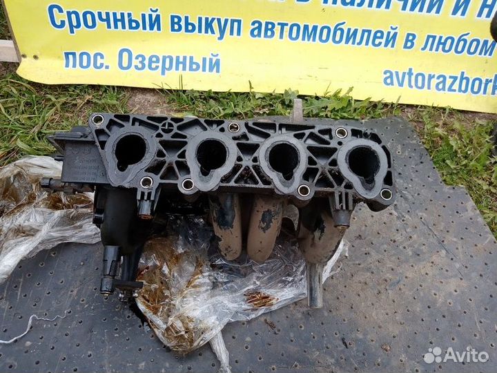 Коллектор впускной Renault Logan