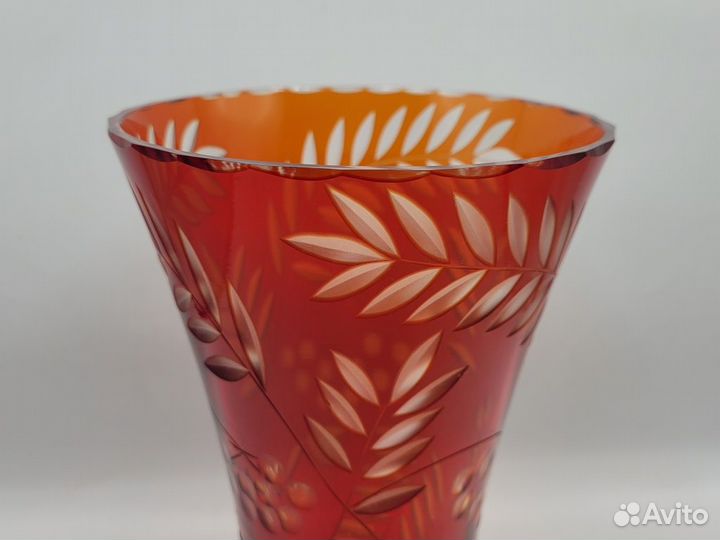 Ваза для цветов цветное рубиновое стекло Рябинка