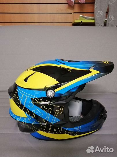 Мотошлем кроссовый