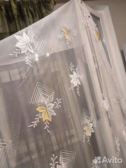 Тюль зеленые листья бу