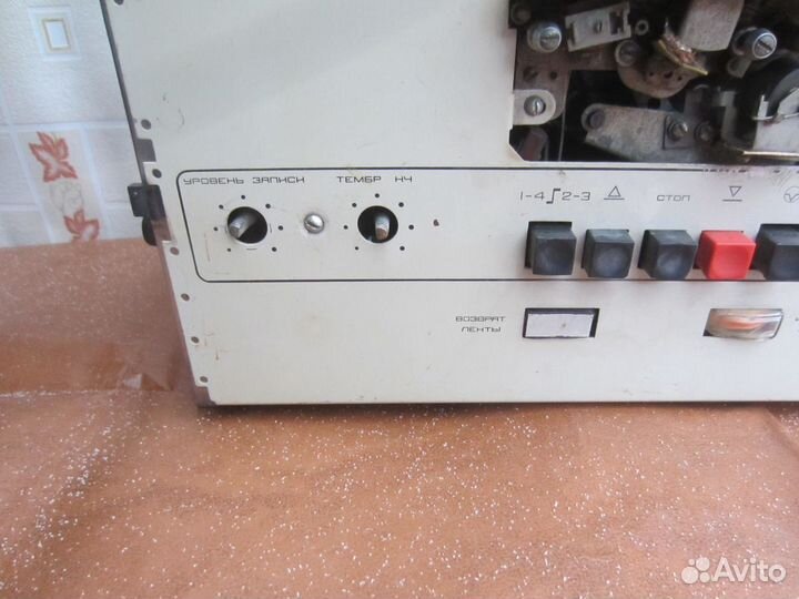 Магнитофон Комета-209 1976 год под ремонт