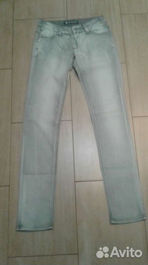 Джинсы