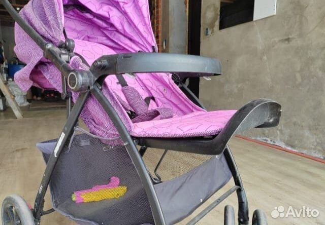 Коляска с перекидной ручкой
