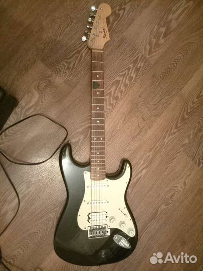 Электрогитара Squier stratocaster