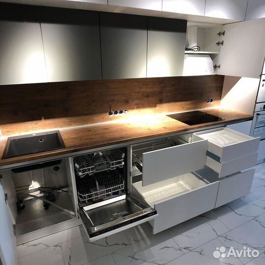 Кухонный гарнитур на заказ (нестандарт)